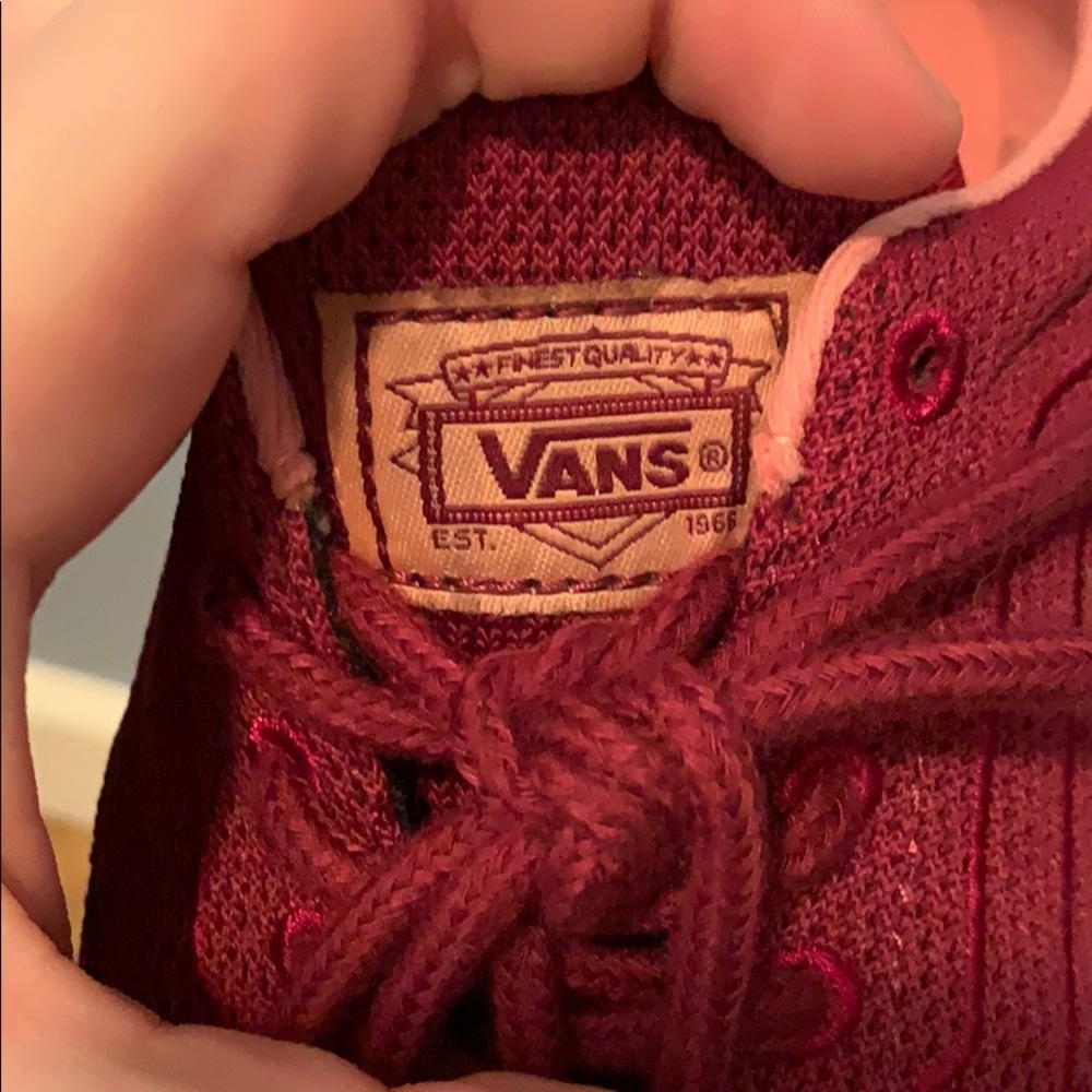 Vans - Picture 3 of 5
